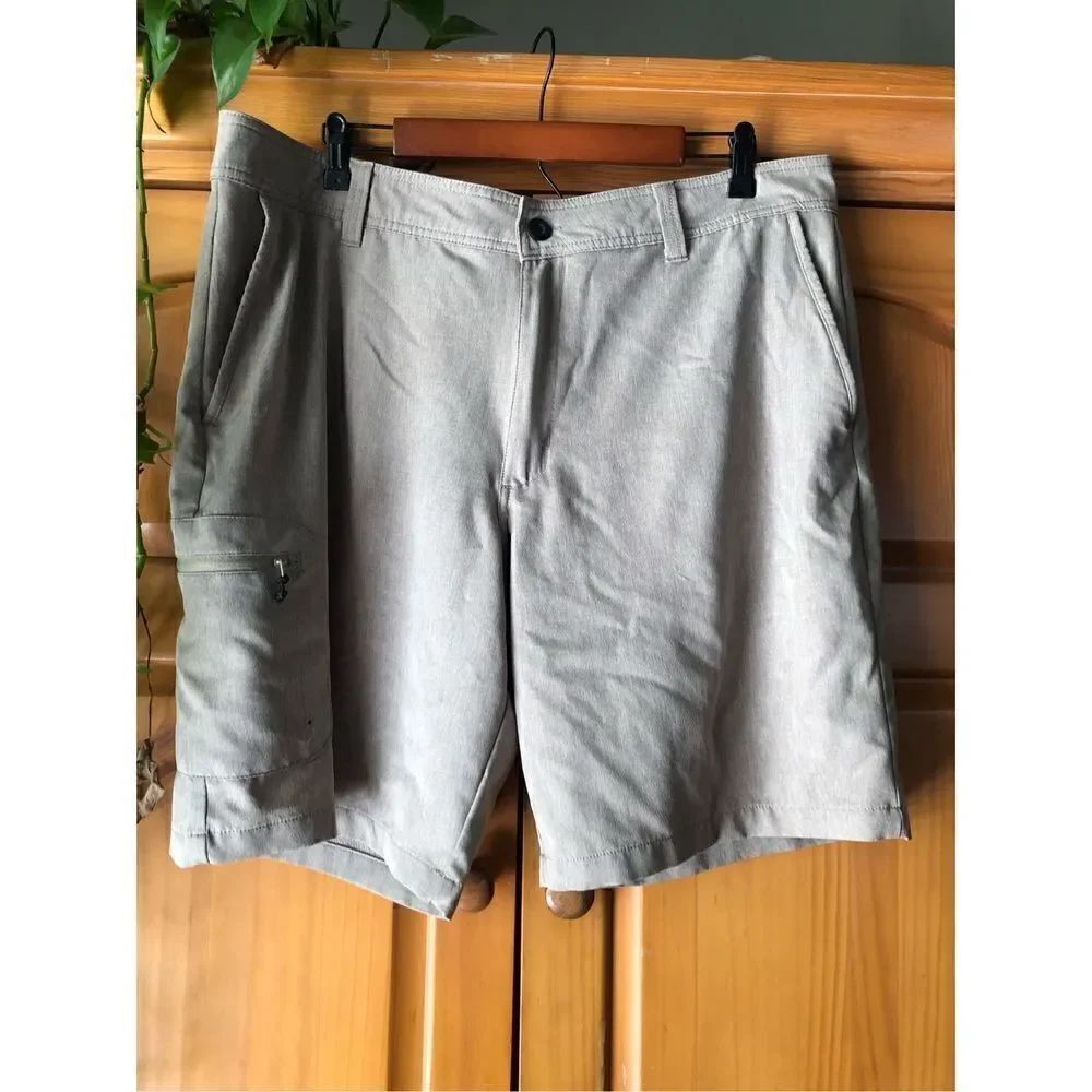 Magellan Outdoors Fish Gear Shorts Gray Water Repellent Short SZ 40